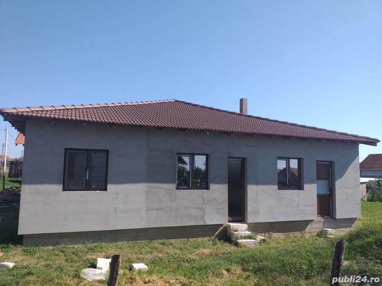 Casă cu 3 camere în Fibiș