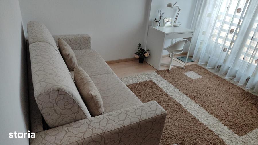 Apartament cu 3 camere în Decebal