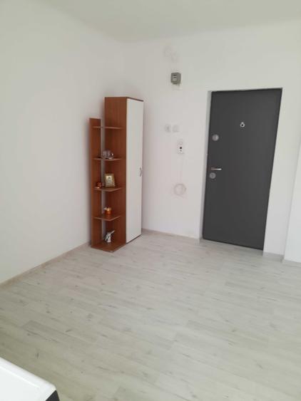 Garsonieră semidecomandată în Calea București