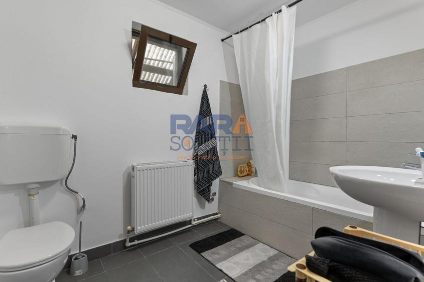 Casă individuală cu 5 camere cu Canalizare în Ion Creangă