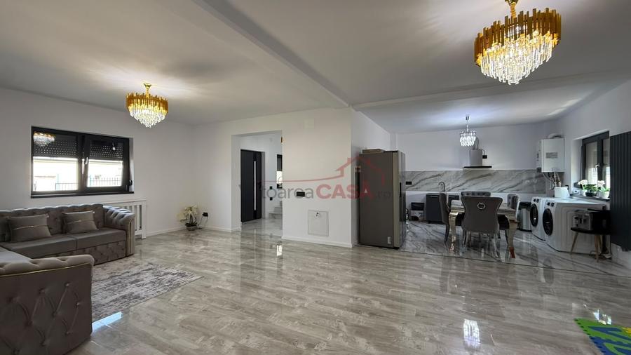 Casă individuală cu 4 camere cu Teren 391 Mp în Domnești