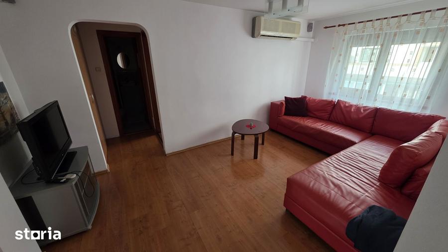 Apartament cu 4 camere în Central