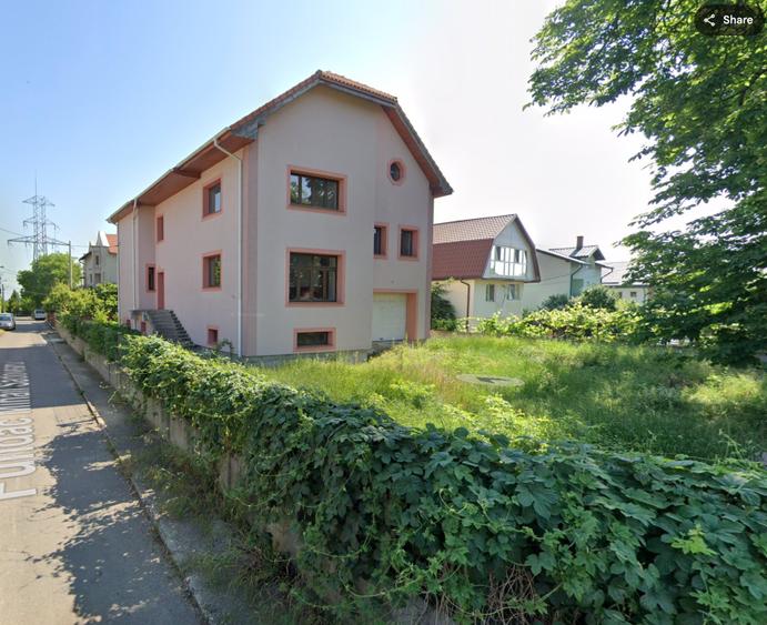 Casă individuală cu 5 camere cu Teren 806 Mp în Copou