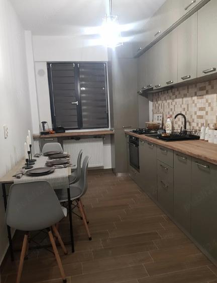 Garsonieră decomandată în Central