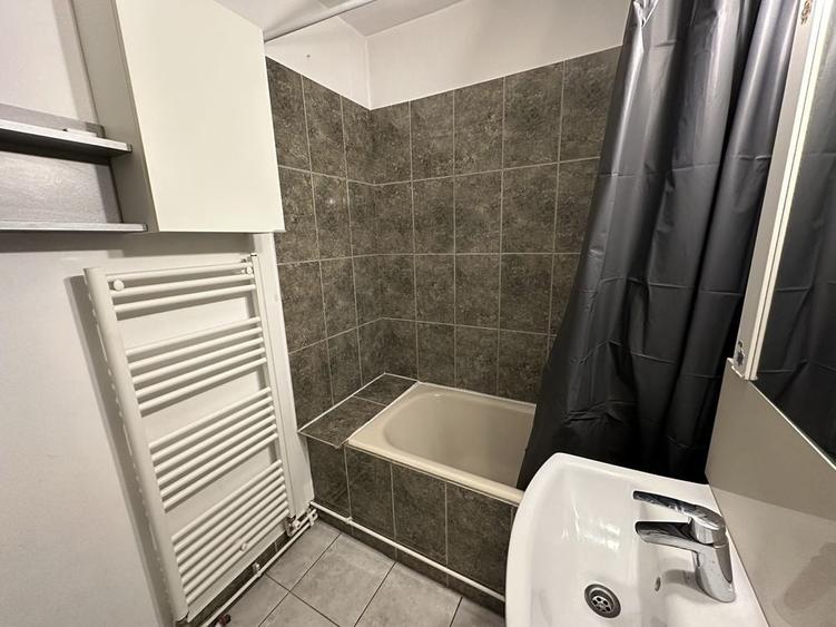 Apartament cu 2 camere decomandat în Alfa