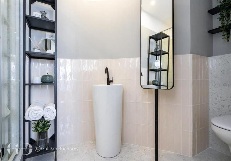 Apartament cu 3 camere decomandat, mobilat în Ultracentral