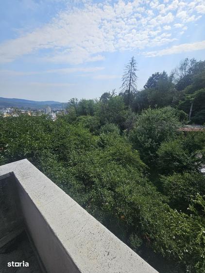 Apartament cu 4 camere în Central