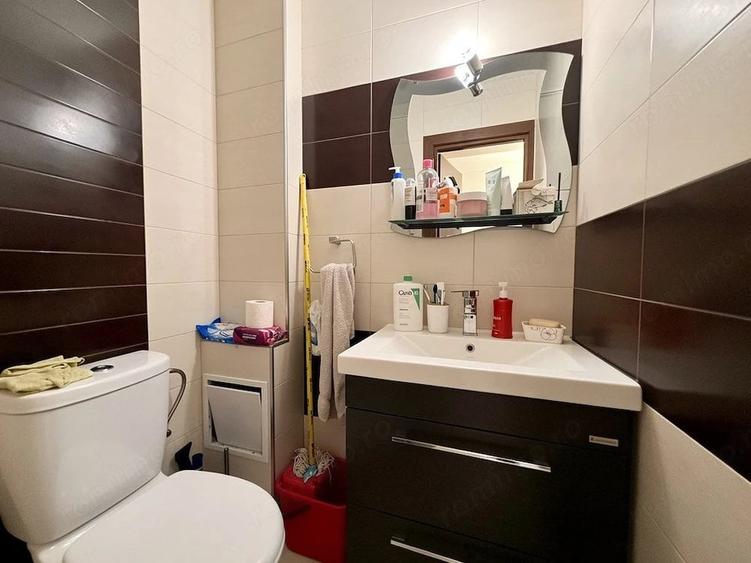 Apartament cu 3 camere decomandat în Lunei