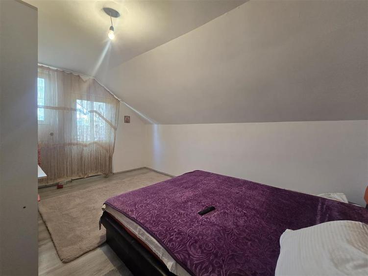 Casă cu 4 camere cu Teren 337 Mp în Valu lui Traian