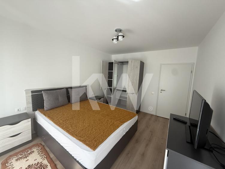 Apartament cu 2 camere decomandat în Tractorul