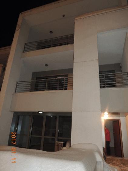 Casă cu 5 camere cu Teren 204 Mp în Băneasa