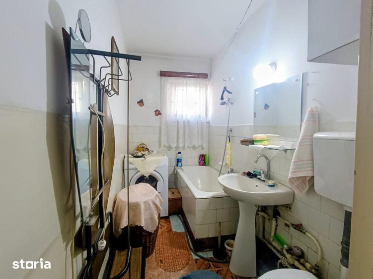 Apartament cu 3 camere în Traian