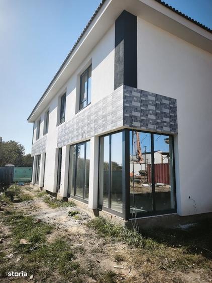 Casă cu 4 camere în Șelimbăr
