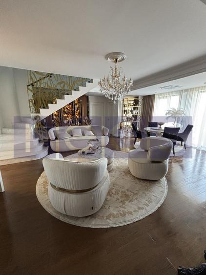 Apartament cu 4 camere decomandat, mobilat în Tineretului