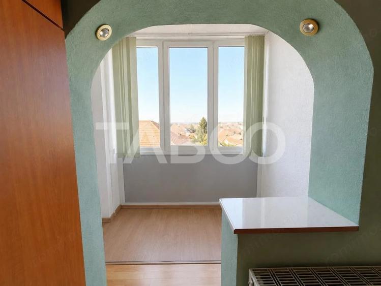 Apartament cu 2 camere nedecomandat în Vasile Aaron