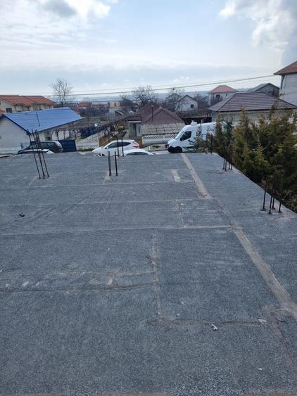 Casă cu 3 camere în Lumina