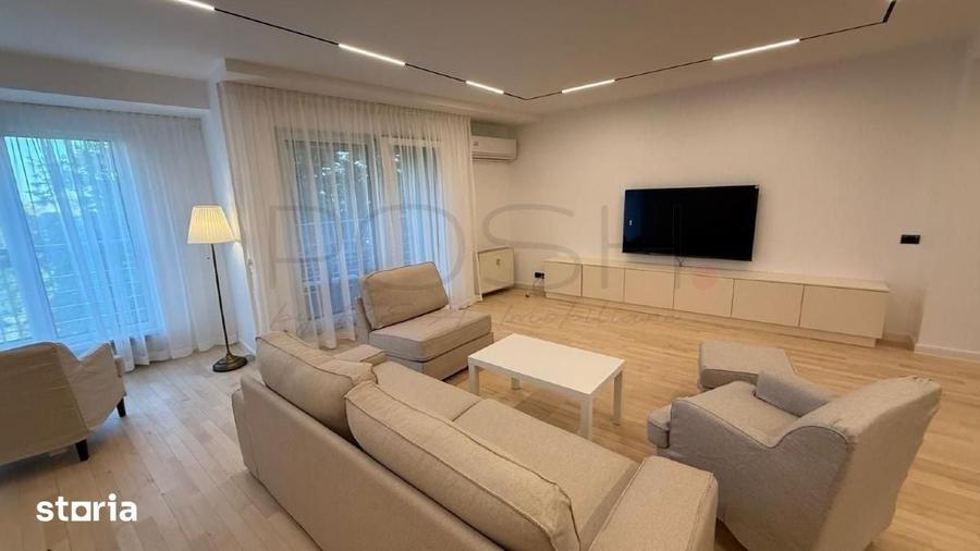 Apartament cu 3 camere în Aviatorilor