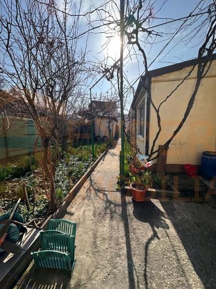 Casă individuală cu 4 camere cu Canalizare în Tomis II