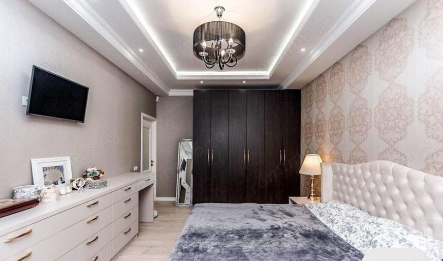 Apartament cu 3 camere decomandat în Tineretului