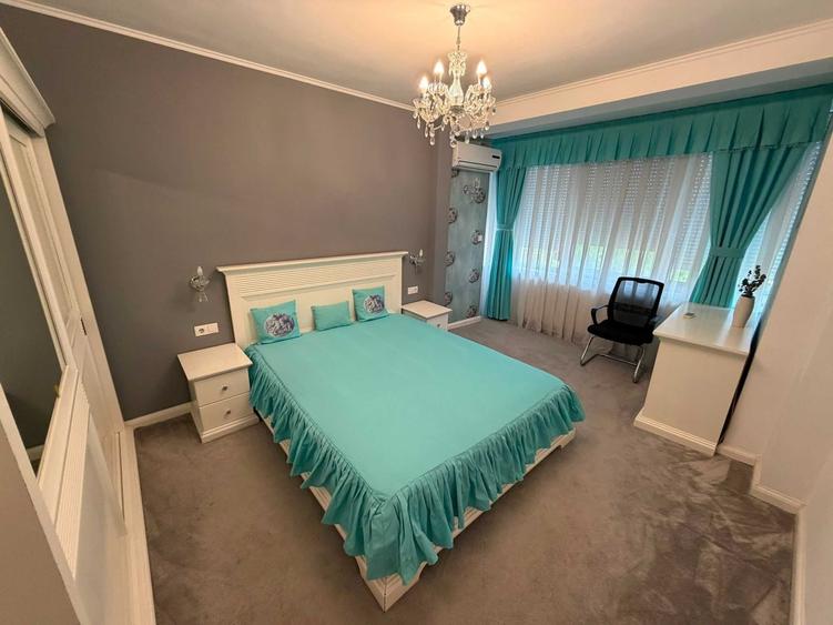Apartament cu 3 camere decomandat în Dacia