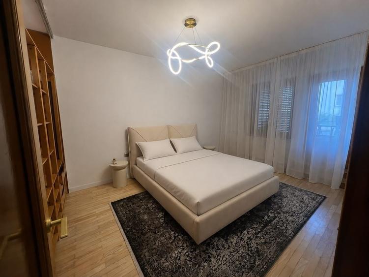 Apartament cu 3 camere, mobilat în Faleza Nord