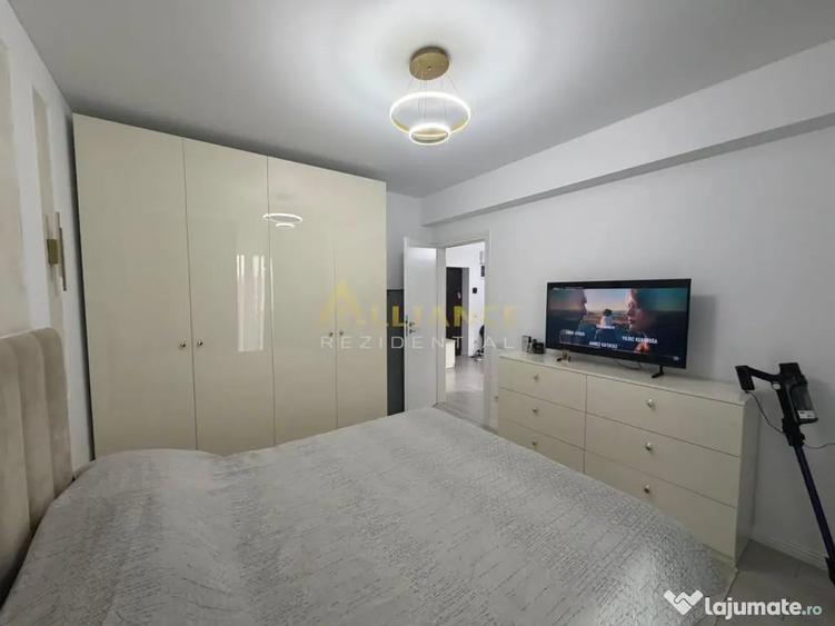 Apartament cu 3 camere decomandat în Central