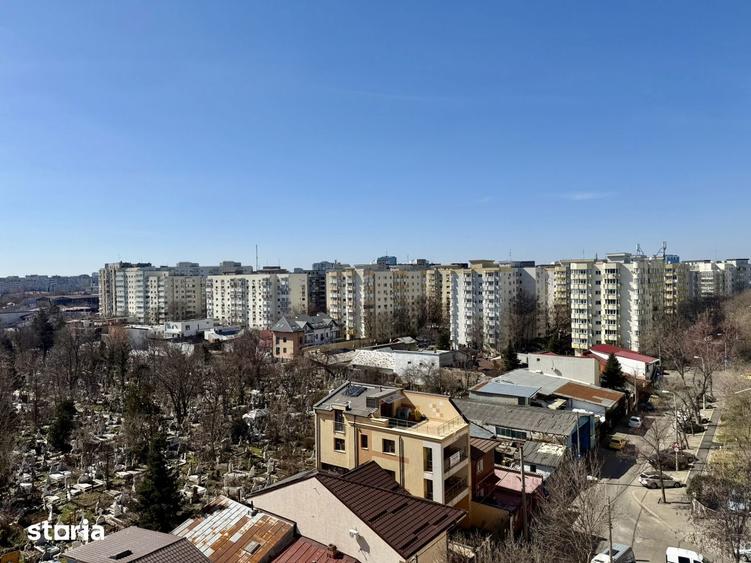 Apartament cu 3 camere decomandat, mobilat în Tei