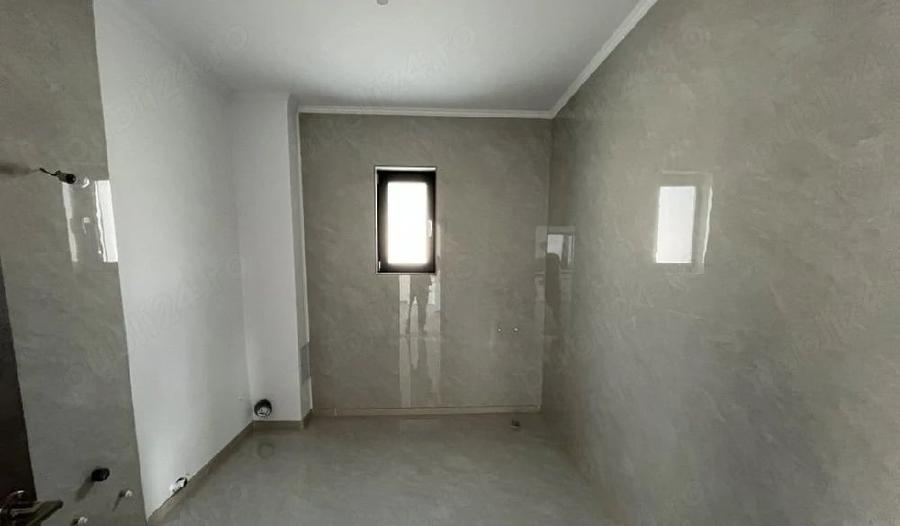 Casă cu Teren 405 Mp în Valu lui Traian