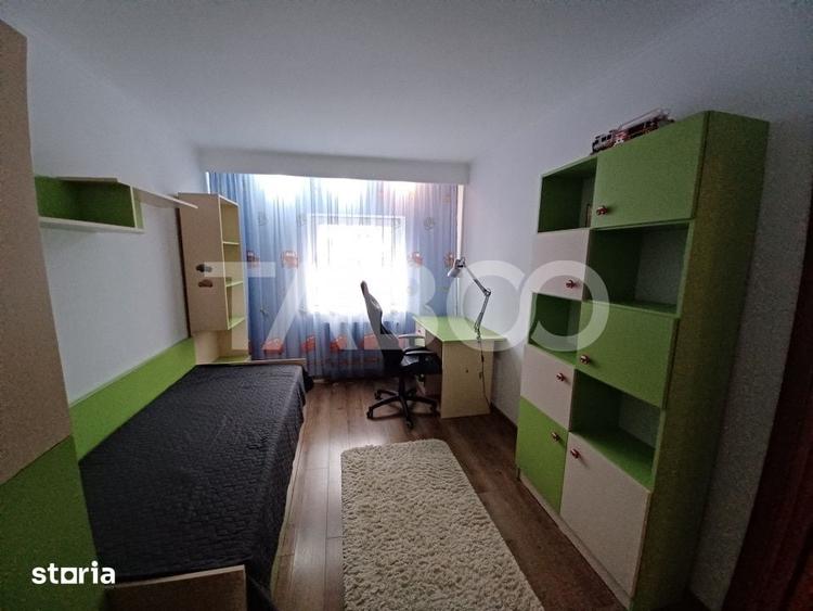 Apartament spatios cu 3 camere si 2 bai plus balcon in zona Central - 4