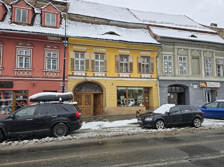 Apartament cu 2 camere nedecomandat în Ultracentral