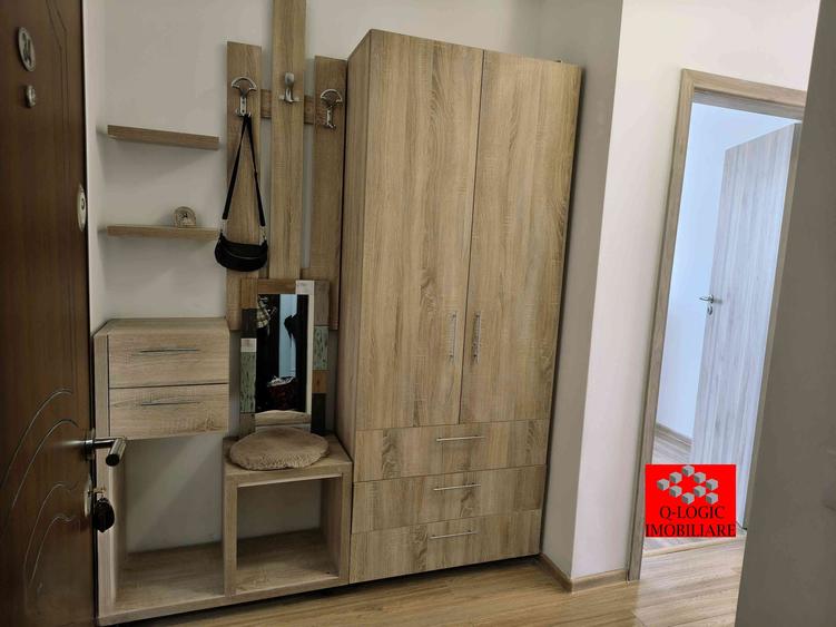 Apartament cu 2 camere decomandat în Tractorul