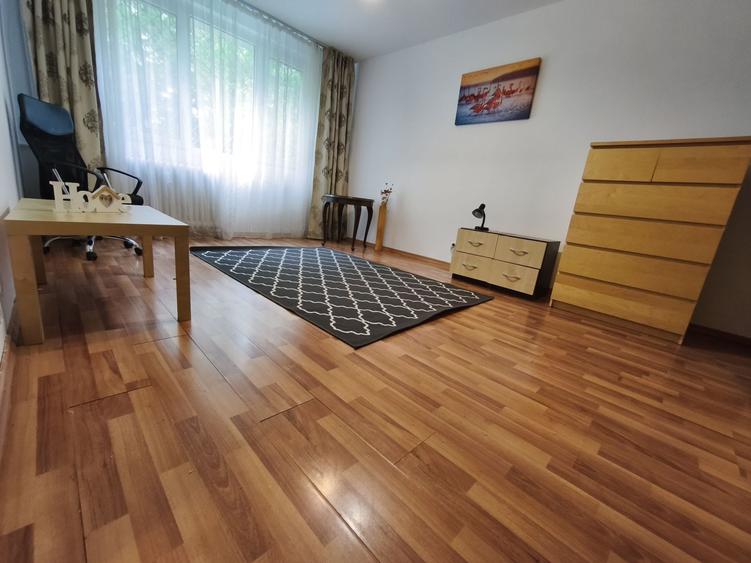 Garsonieră decomandată în Politehnica