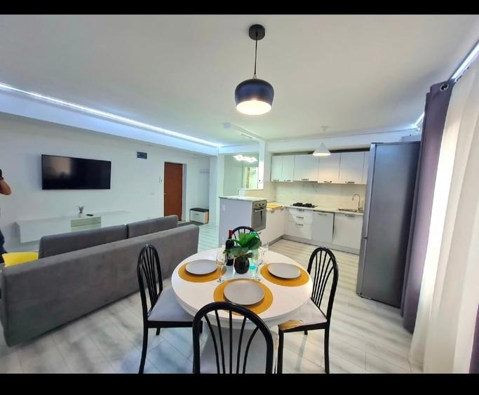 Apartament cu 2 camere decomandat, mobilat în Europa