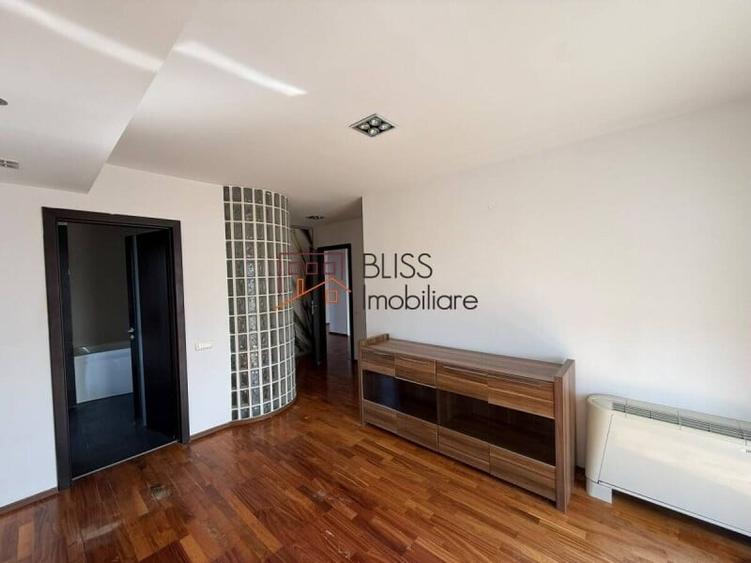 Apartament cu 4 camere decomandat în Iancu Nicolae