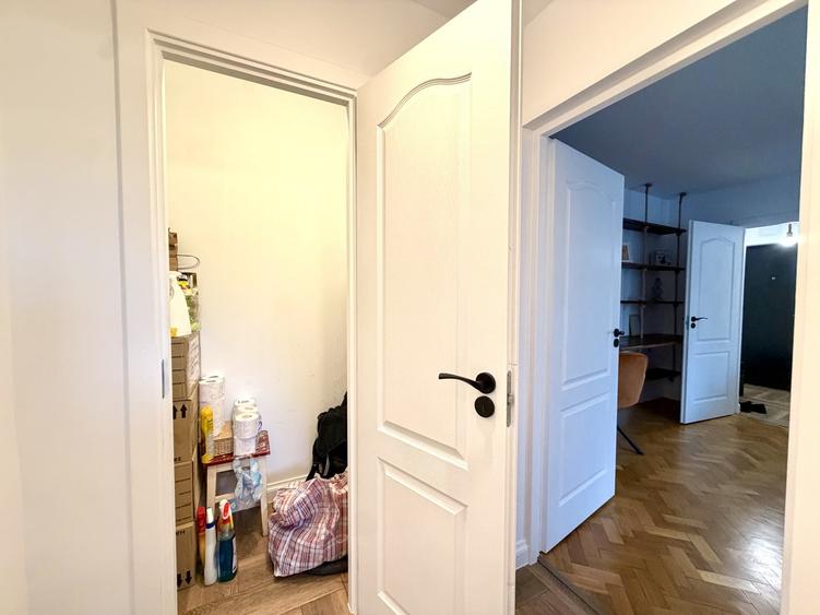 Apartament cu 2 camere semidecomandat, mobilat în Take Ionescu