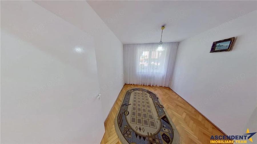 Apartament 3 camere decomandat, zona Calea Bucuresti, Brasov - 1