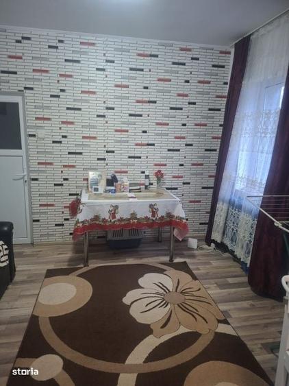 Casă cu 4 camere în Fundeni