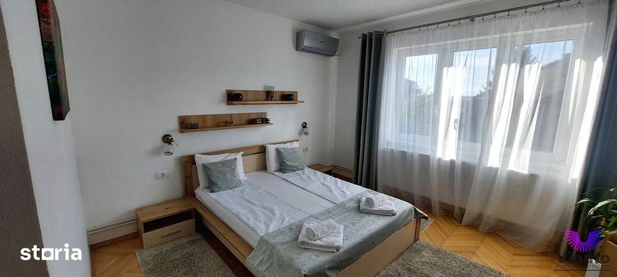 Casă cu 4 camere cu Teren 200 Mp în Valea Aurie