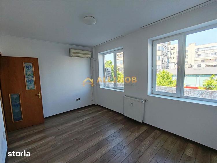 Apartament cu 2 camere semidecomandat în Ultracentral