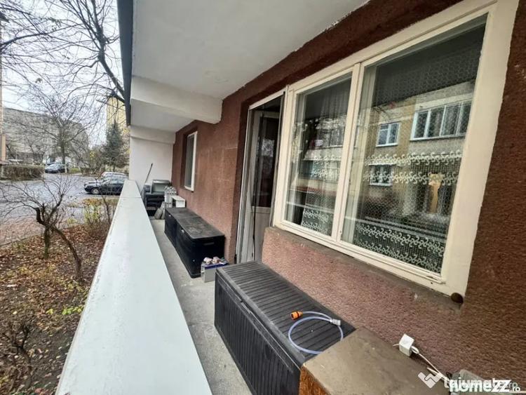 Apartament cu 3 camere decomandat în Săsar
