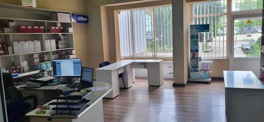 Spațiu comercial, de 110 mp, în Central