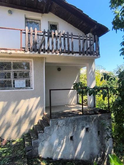 Casă cu 3 camere în Central