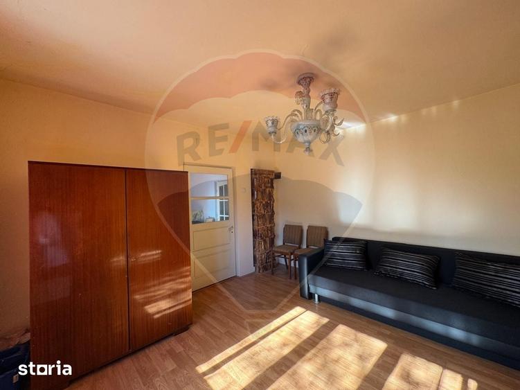 Casă cu 2 camere cu Teren 1172 Mp în Zădăreni