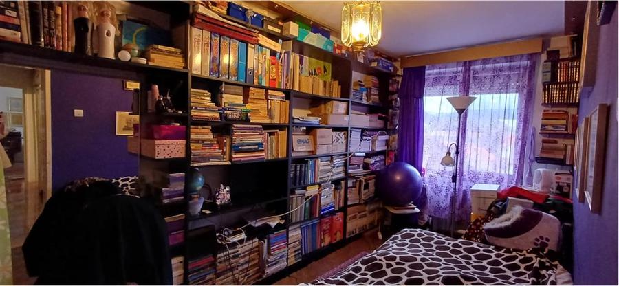 Apartament cu 3 camere semidecomandat în Centrul Civic