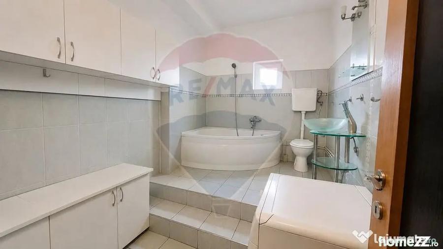 Apartament cu 3 camere de vanzare in zona Rogerius - Oradea (Bihor) - 6