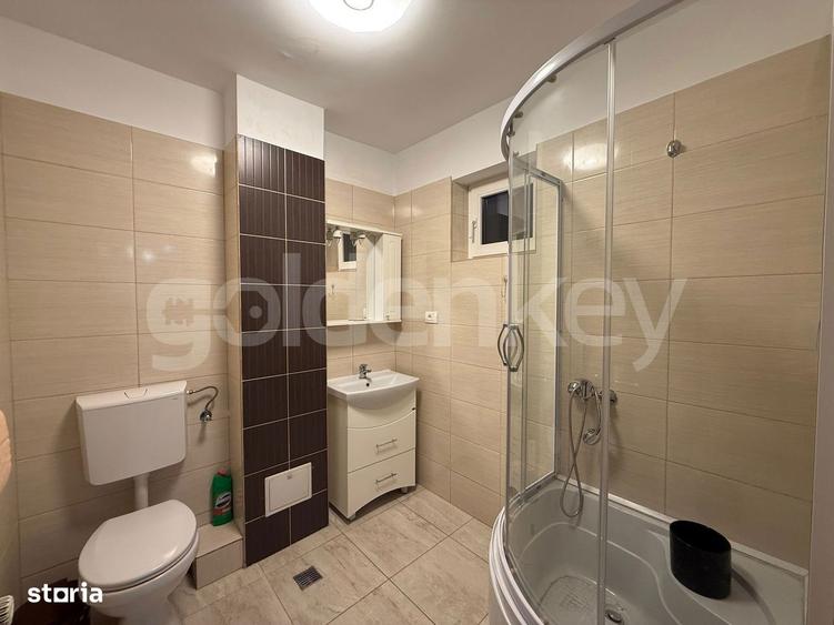 Apartament cu 4 camere decomandat, mobilat în Central