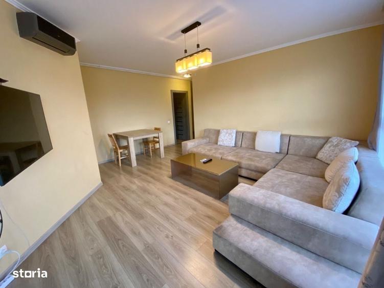 Apartament cu 3 camere semidecomandat în Central