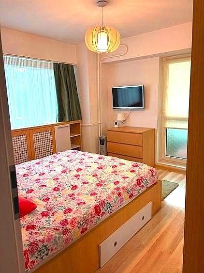 Apartament cu 3 camere decomandat, mobilat în 13 Septembrie