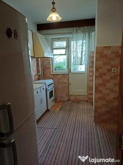 Apartament cu 3 camere decomandat în Ultracentral