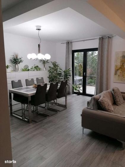 Casă cu 4 camere în Corbeanca